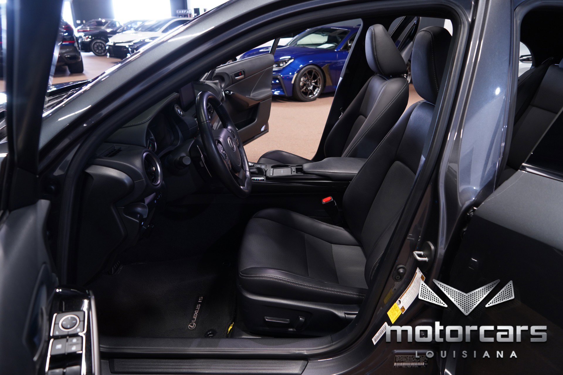 Used 2021 Lexus IS 300 w/ Comfort Package RWD image 27