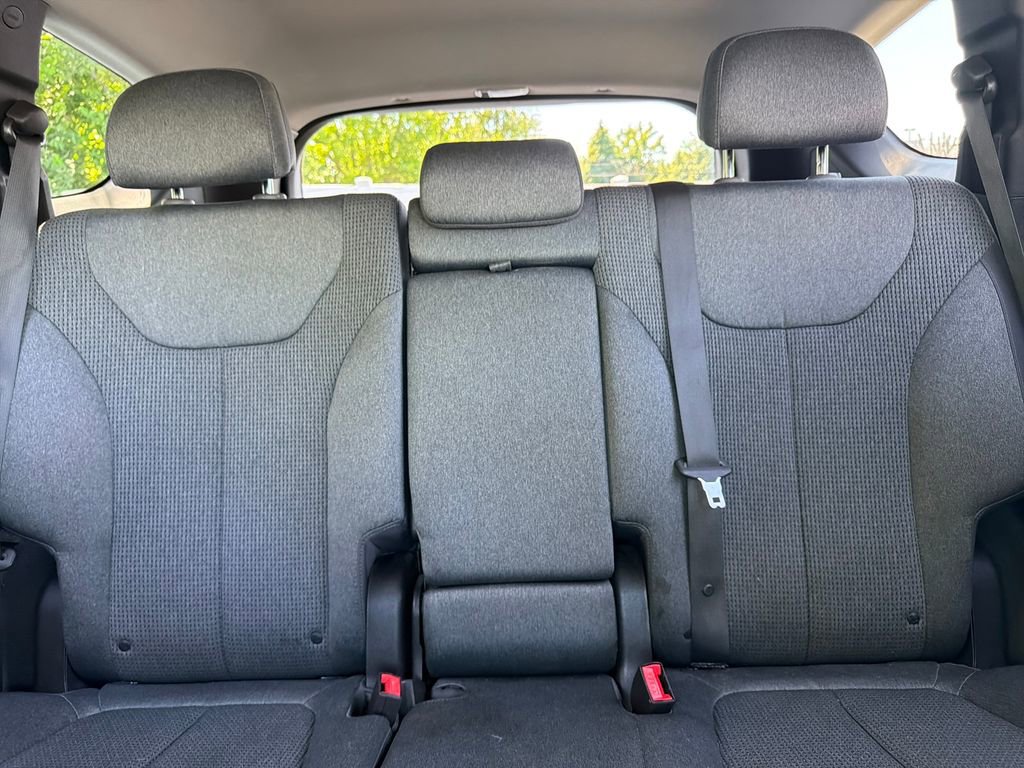 Used 2020 Hyundai Santa Fe SE FWD image 50