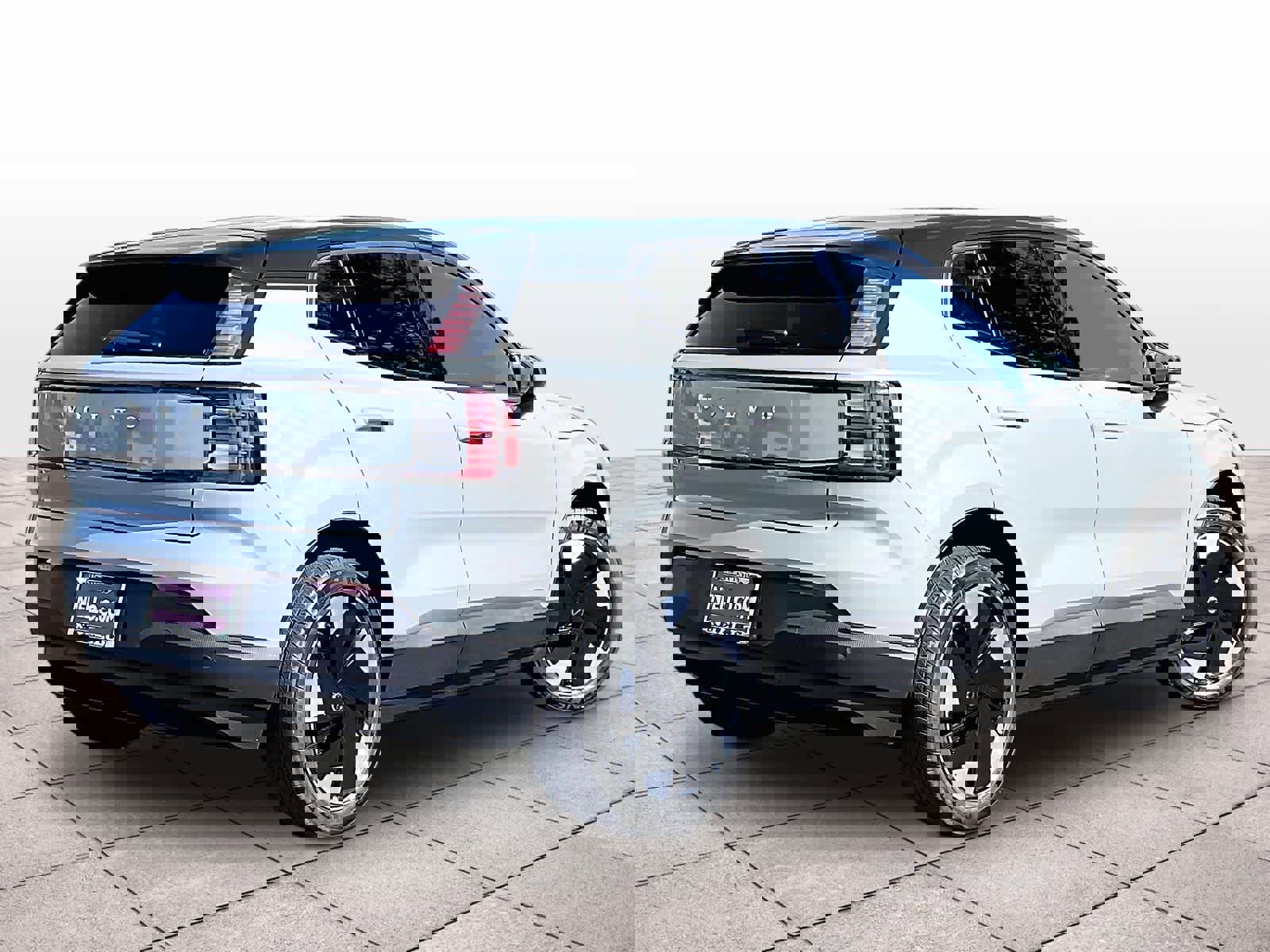 New 2026 Volvo EX30 Plus w/ Protection Package RWD image 4