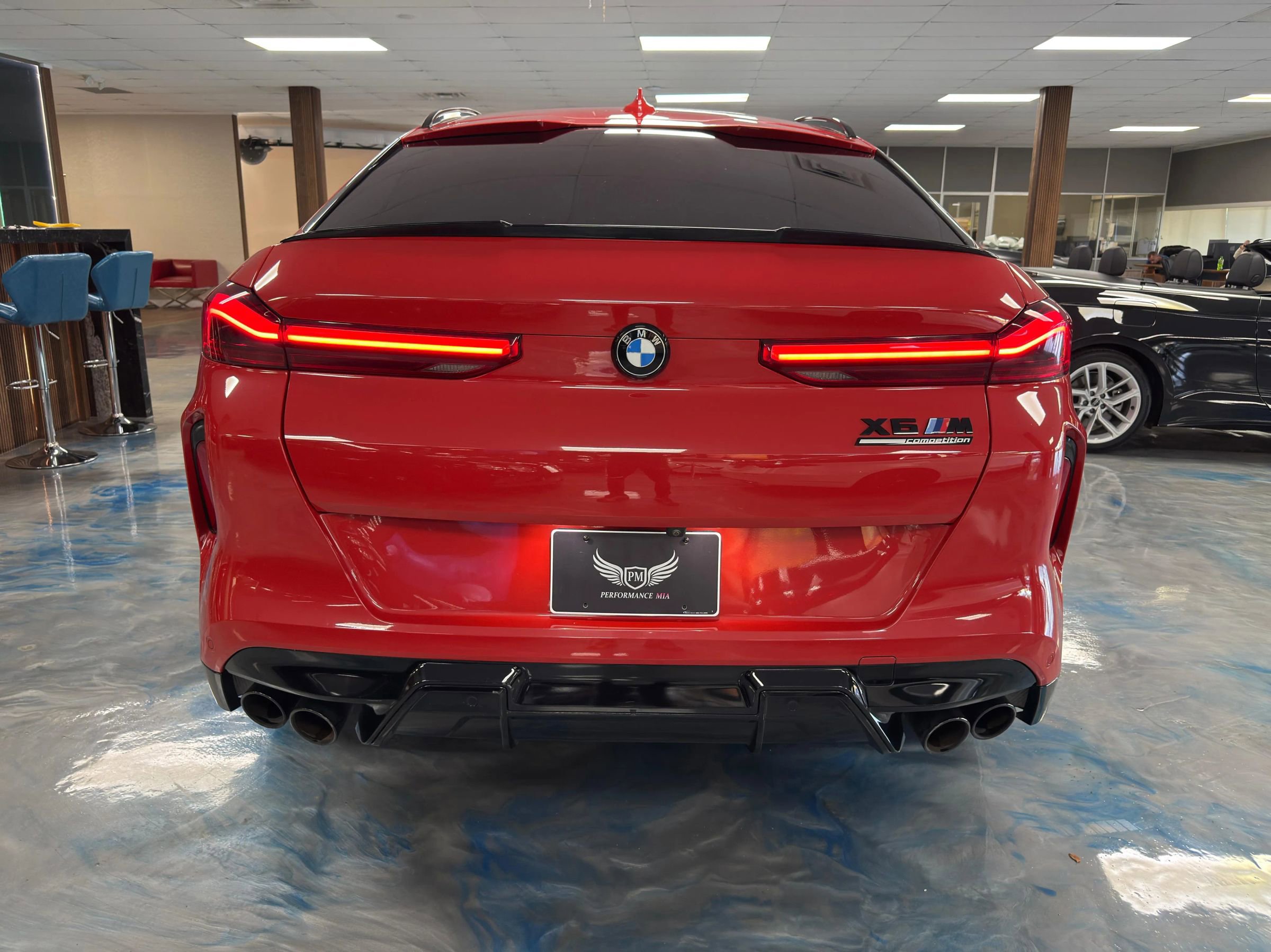 Used 2020 BMW X6 M Competition w/ Executive Package image 6