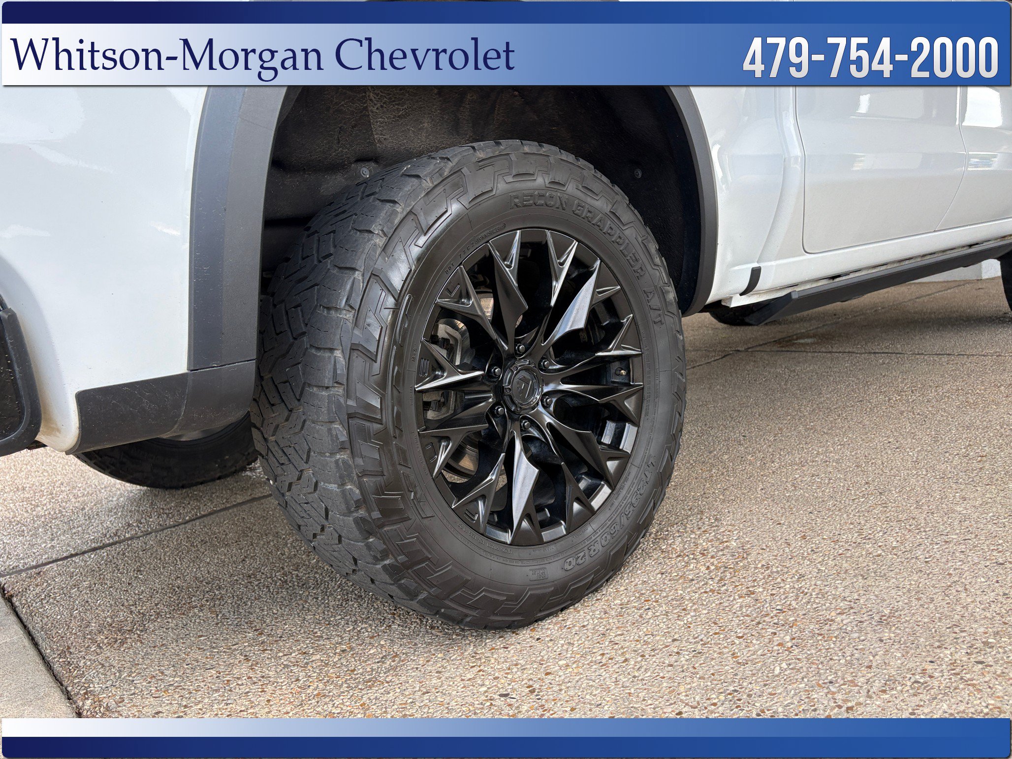 Used 2024 Chevrolet Silverado 1500 ZR2 w/ Technology Package AWD/4WD image 9