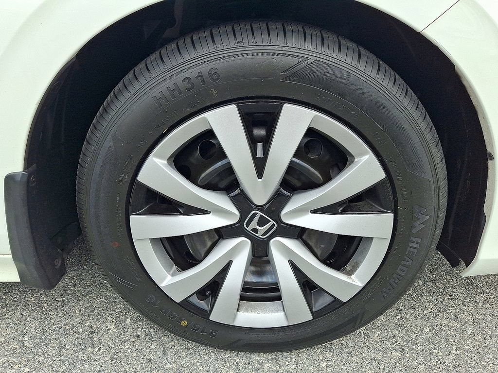 Used 2022 Honda Civic LX image 9