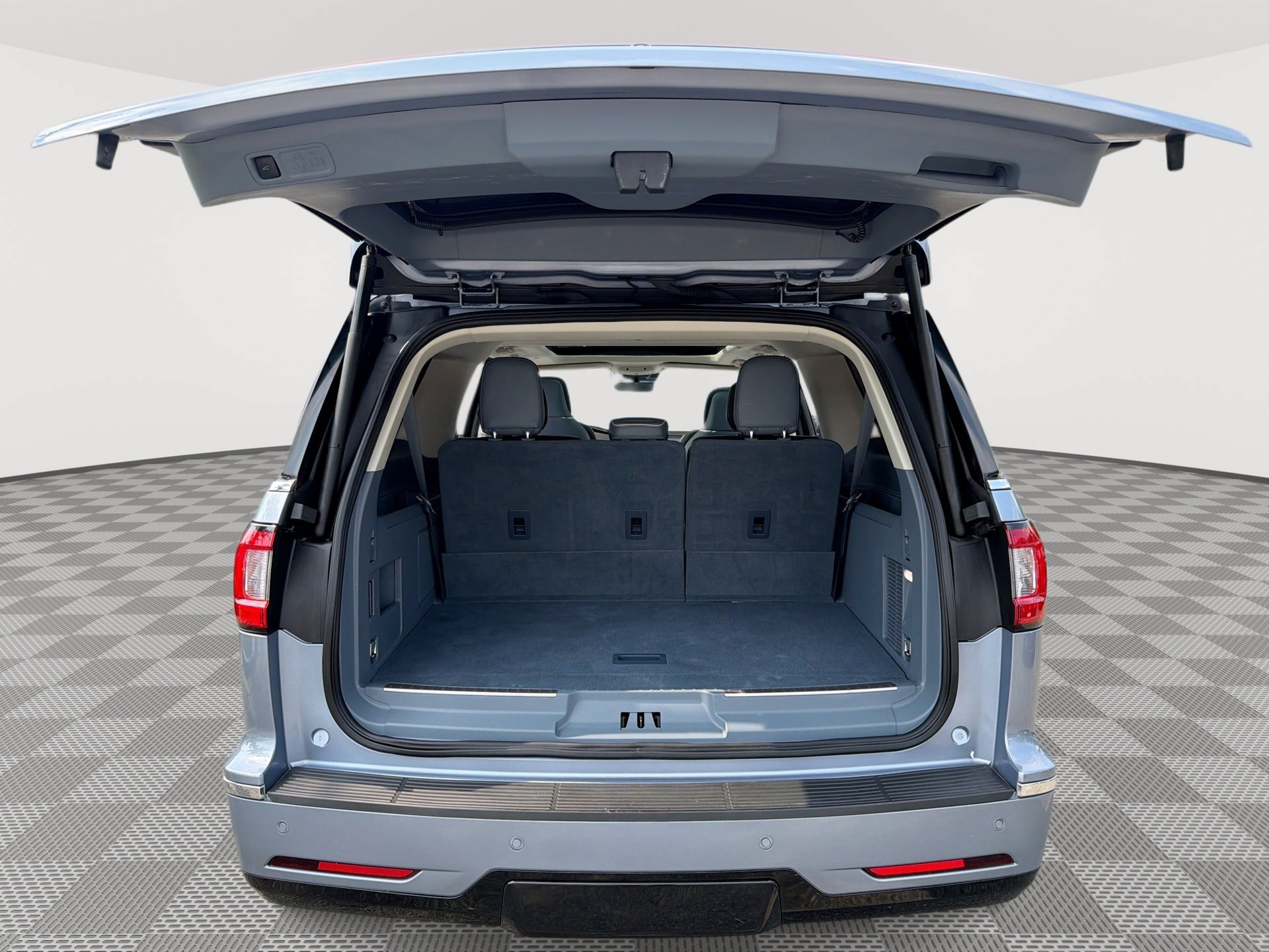 Used 2020 Lincoln Navigator L Black Label AWD/4WD image 21