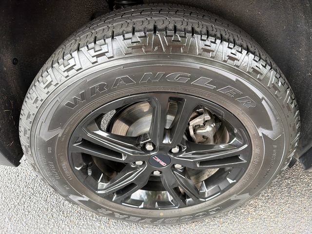 Used 2023 GMC Terrain AT4 w/ Infotainment Package II AWD/4WD image 17