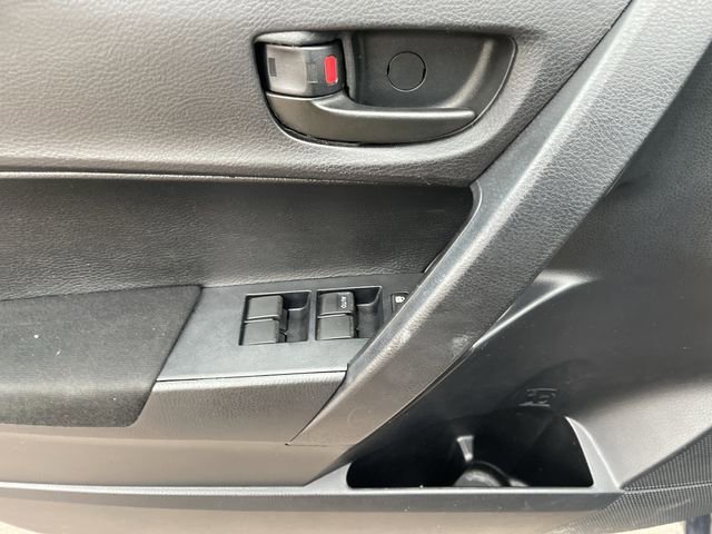Used 2016 Toyota Corolla L image 12