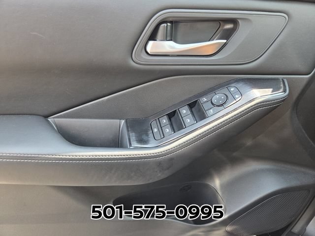 Used 2026 Nissan Rogue SV w/ Cold Weather Package FWD image 34