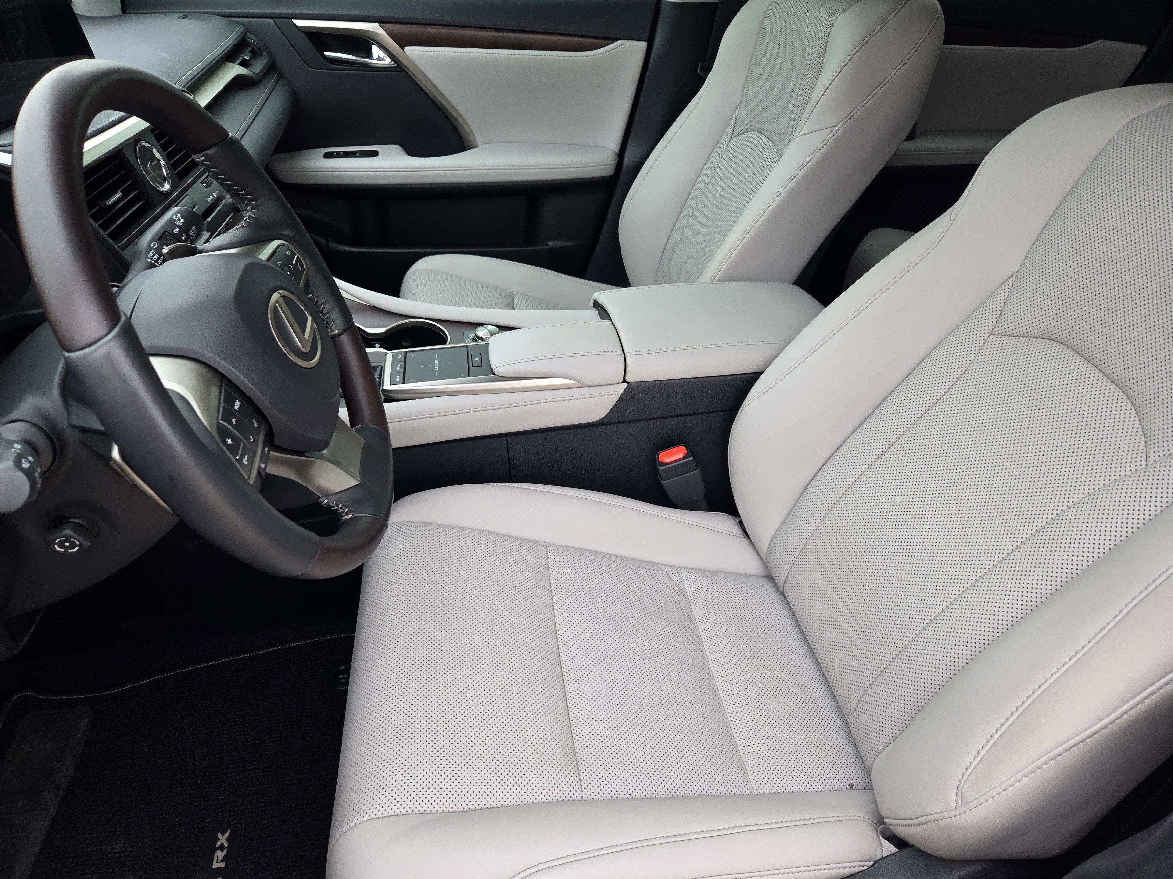 Used 2020 Lexus RX 350 FWD w/ Premium Package image 18
