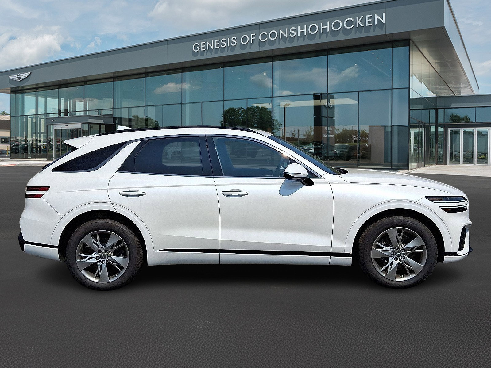 Used 2025 Genesis GV70 3.5T Sport image 7