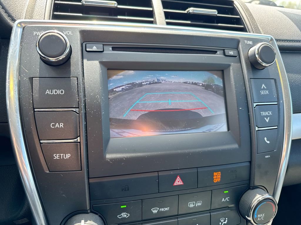 Used 2016 Toyota Camry SE image 15