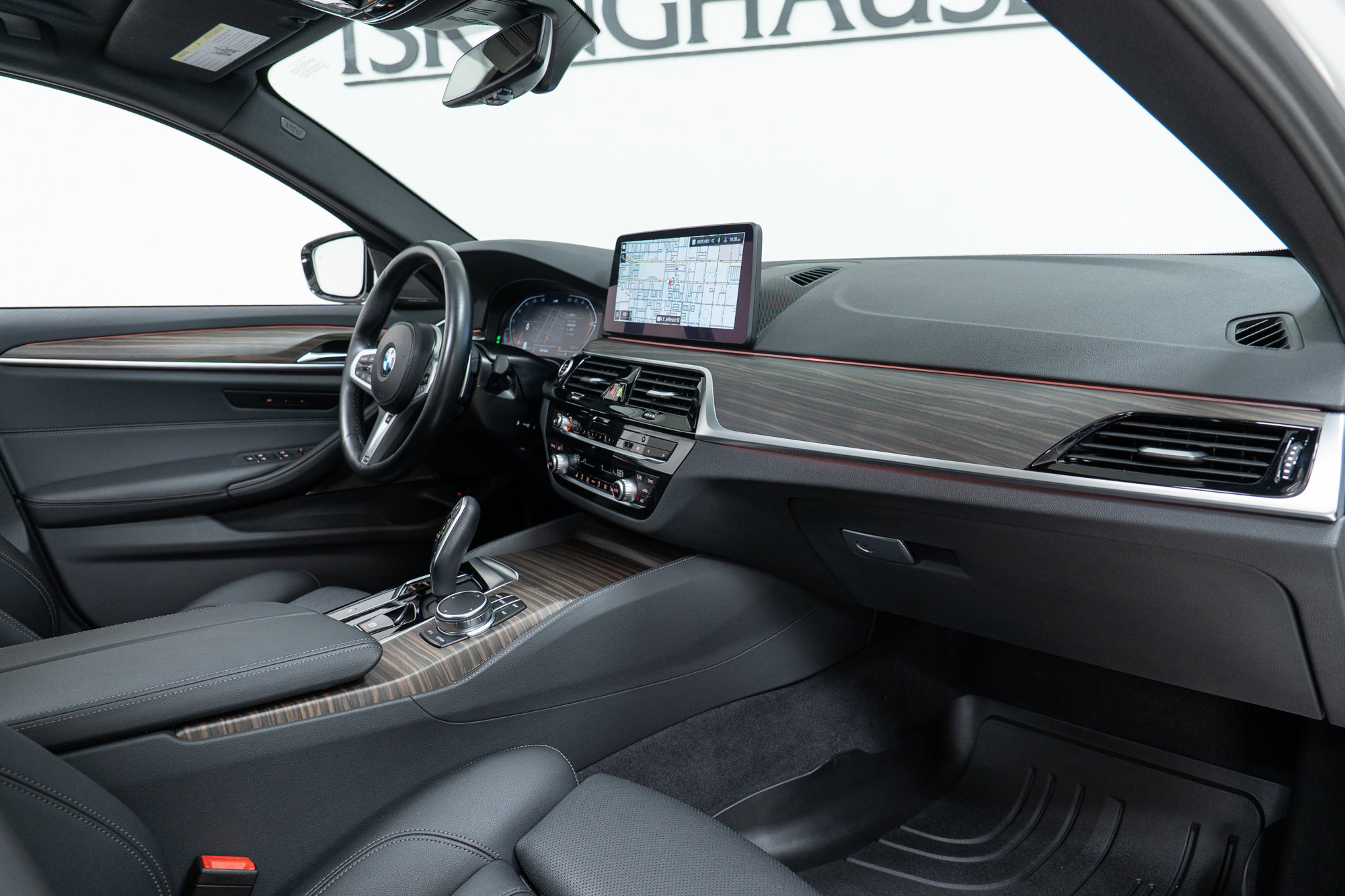 Used 2023 BMW 540i xDrive w/ M Sport Package image 21