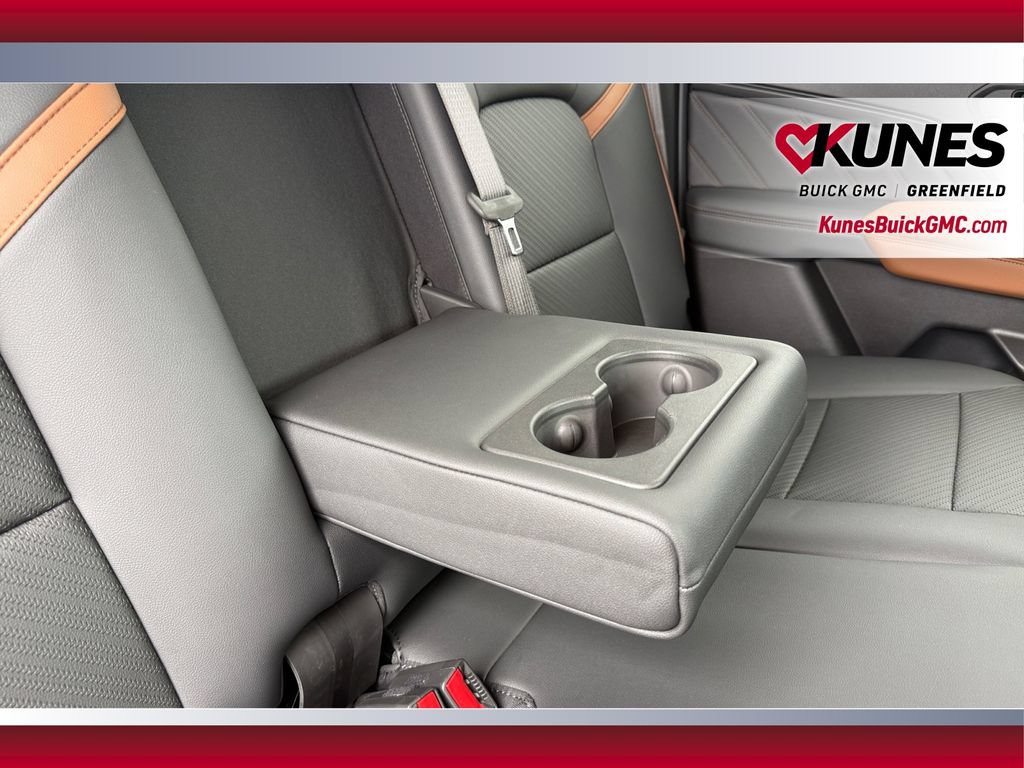 New 2026 GMC Canyon AT4 w/ Technology Plus Package AWD/4WD image 34