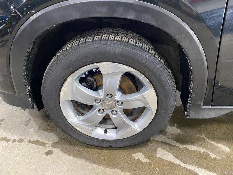 Used 2016 Honda HR-V LX image 9