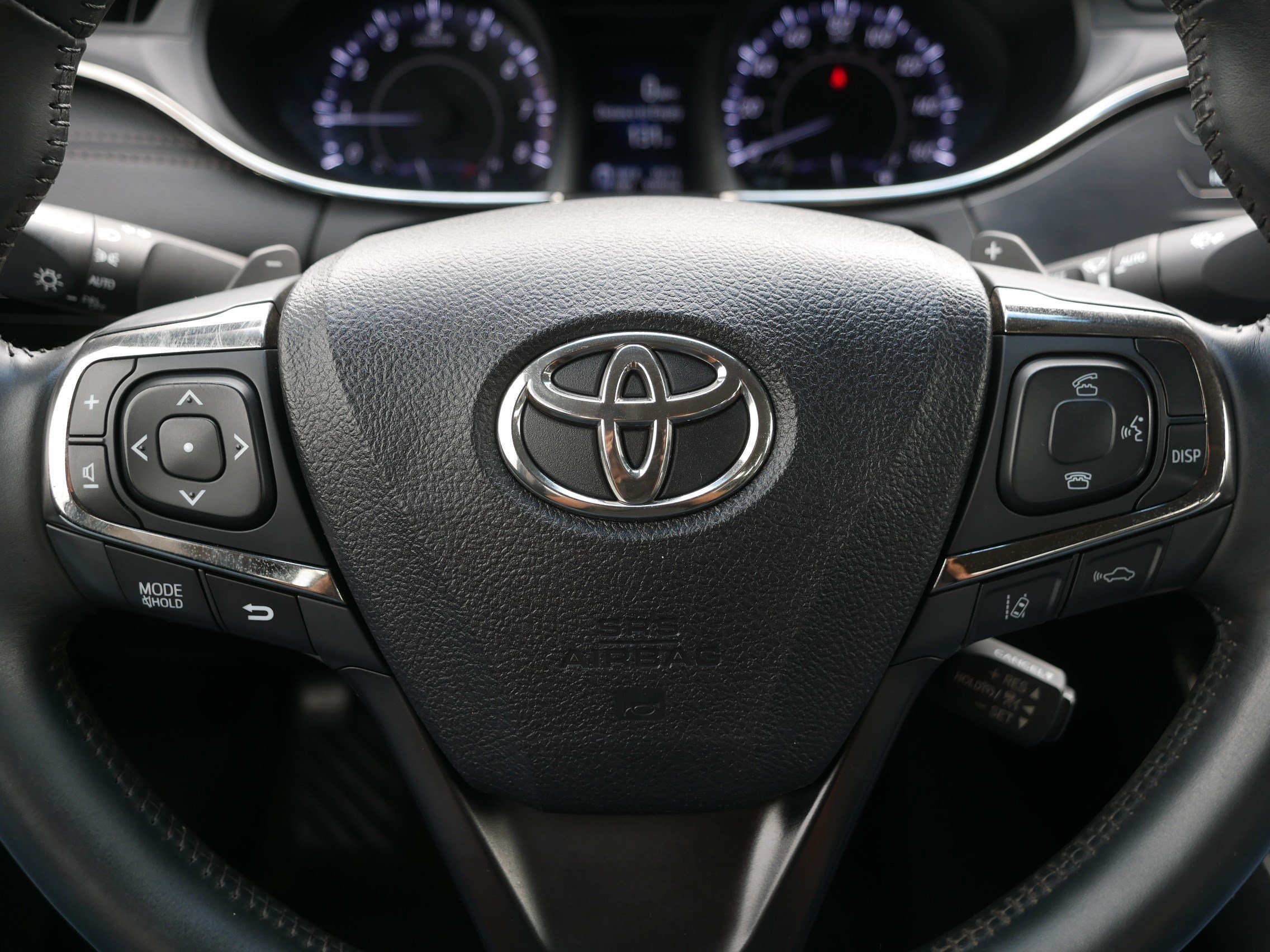 Used 2016 Toyota Avalon Limited w/ Toyota Safety Sense Package FWD image 25