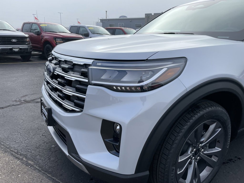 New 2026 Ford Explorer Active image 28