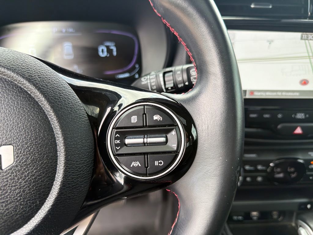 Used 2023 Kia Soul GT-Line FWD image 30