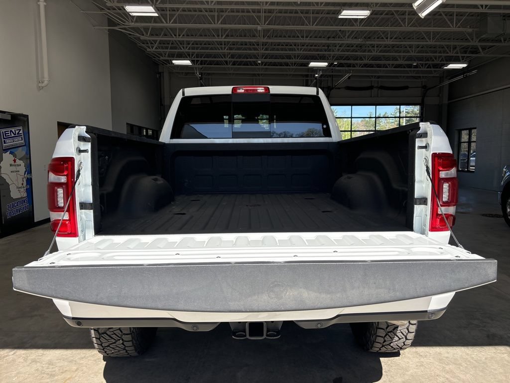 Used 2024 RAM 2500 Laramie AWD/4WD image 11
