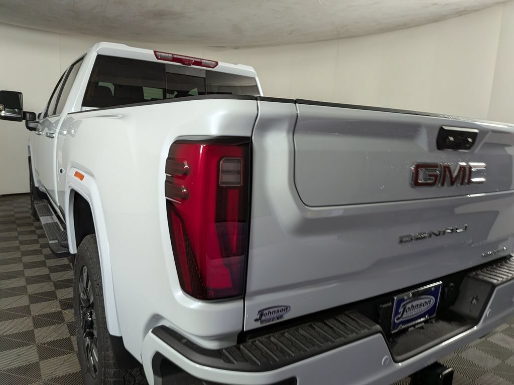 New 2026 GMC Sierra 2500 Denali w/ Denali Reserve Package AWD/4WD image 10