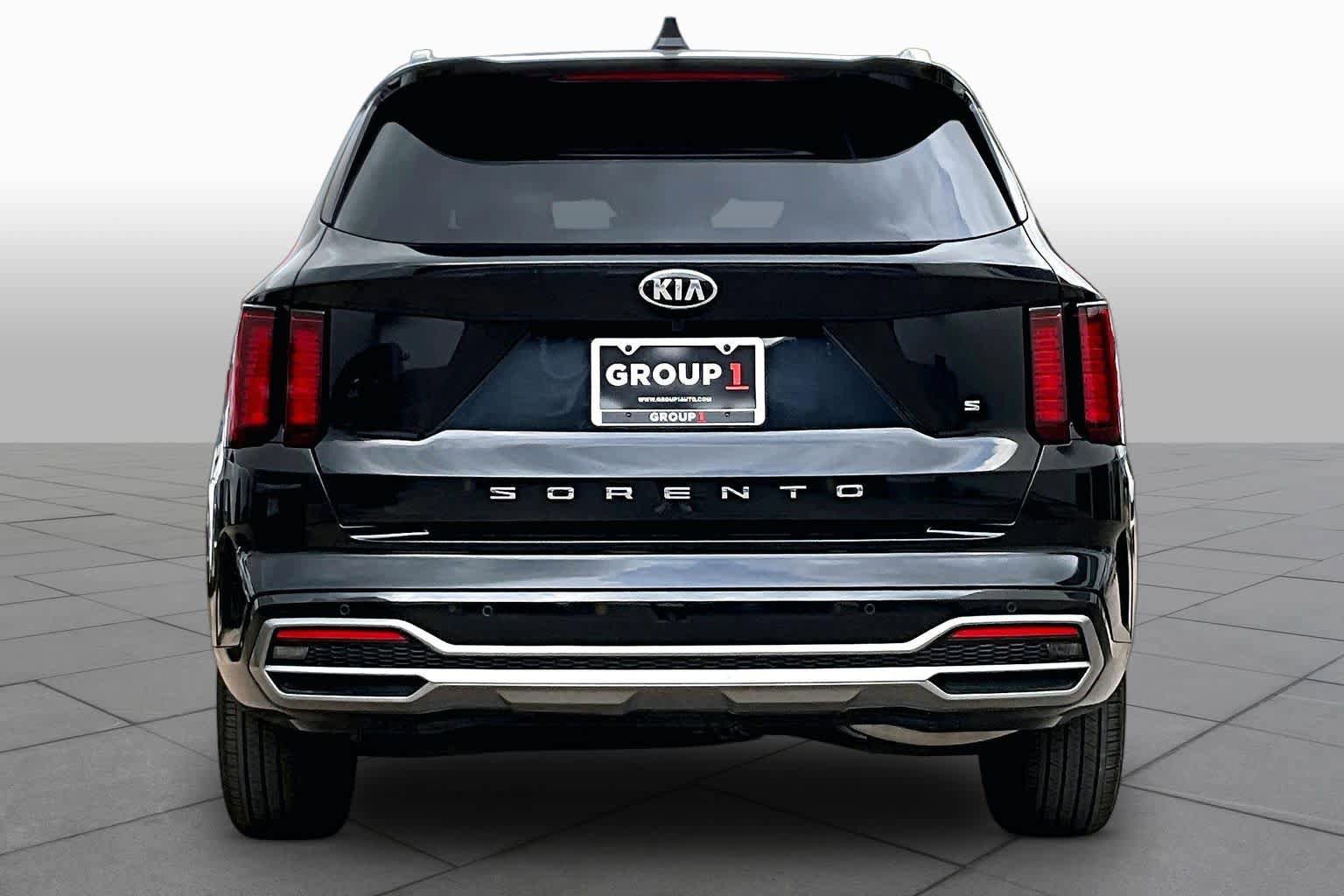 Used 2021 Kia Sorento S w/ Panoramic Sunroof Package FWD image 5
