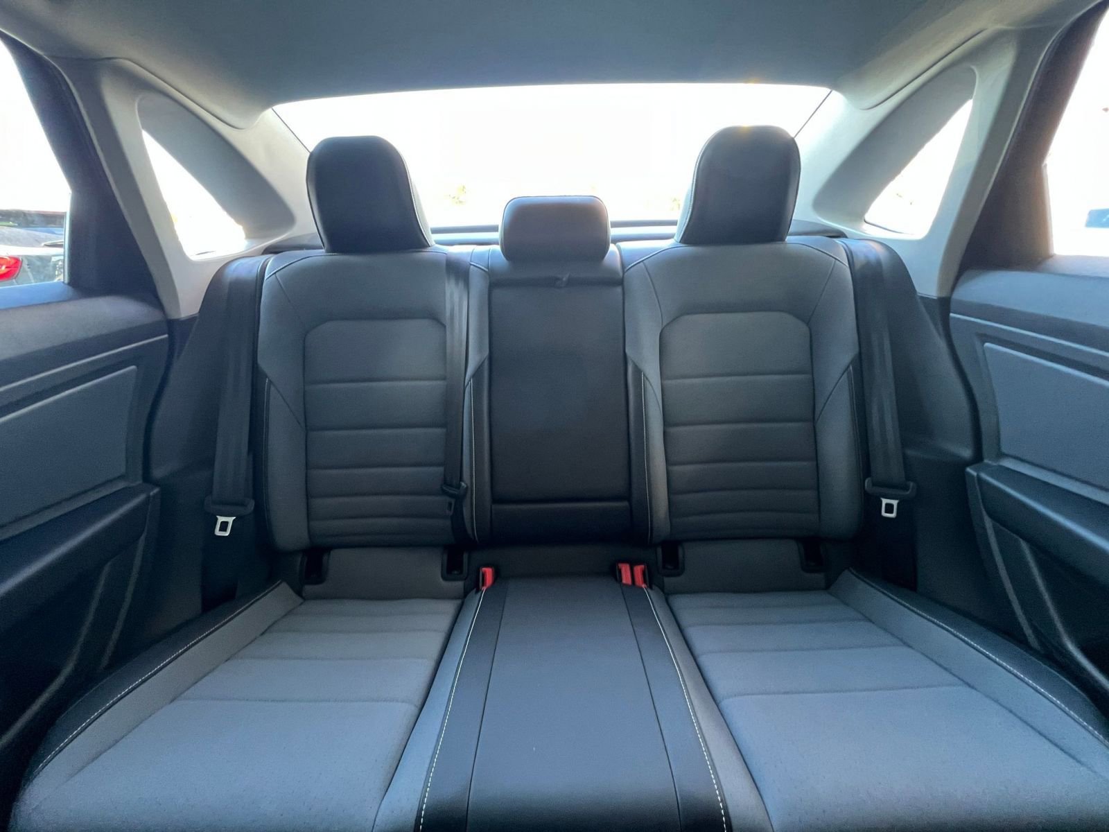 Used 2025 Volkswagen Jetta SE image 37