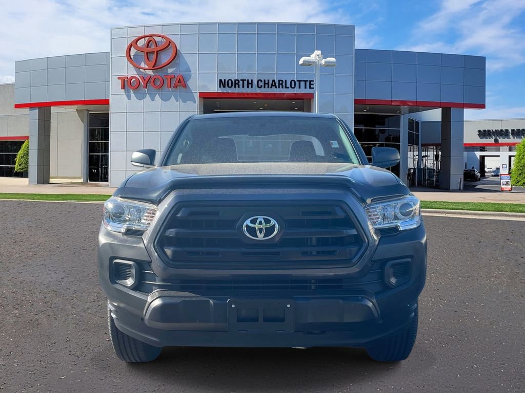 Used 2016 Toyota Tacoma SR image 2