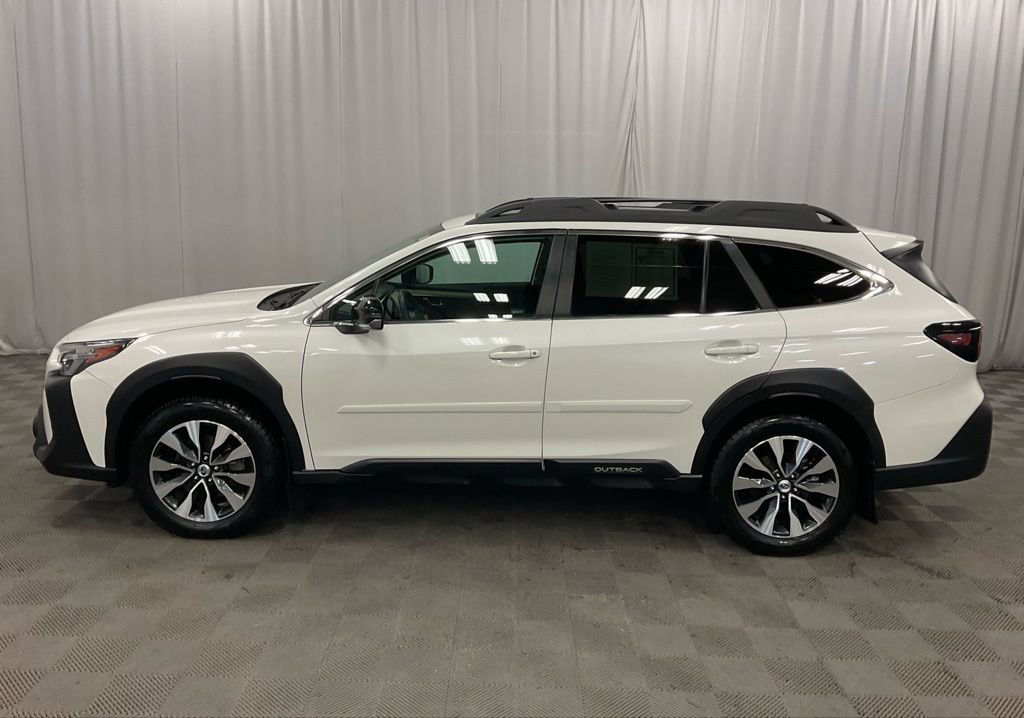 Used 2024 Subaru Outback Limited image 14