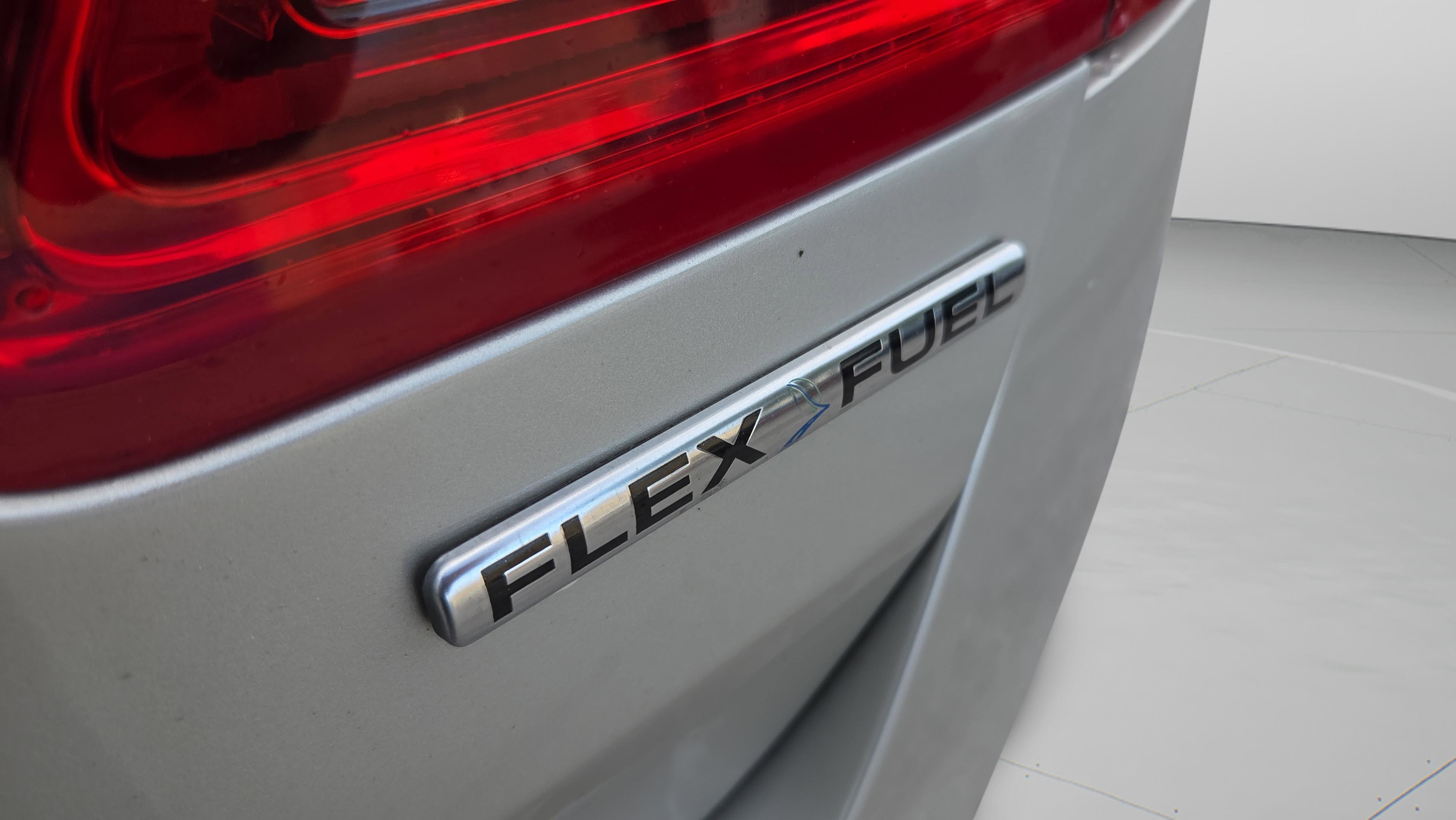 Used 2018 Ford Taurus SE image 31