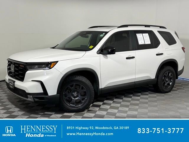 Used 2025 Honda Pilot TrailSport