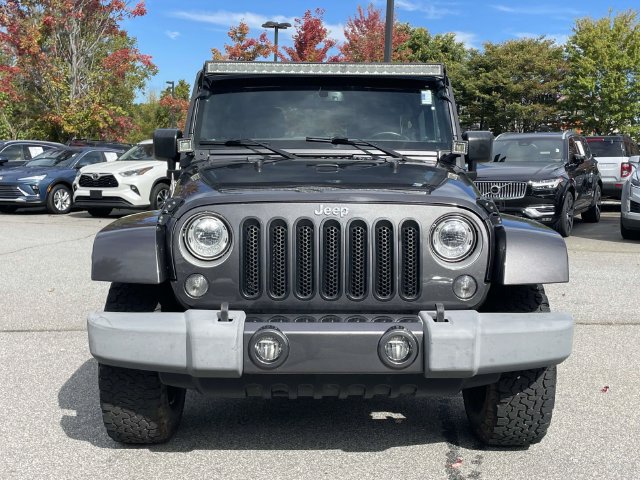 Used 2017 Jeep Wrangler Unlimited Sahara w/ Connectivity Group AWD/4WD image 8