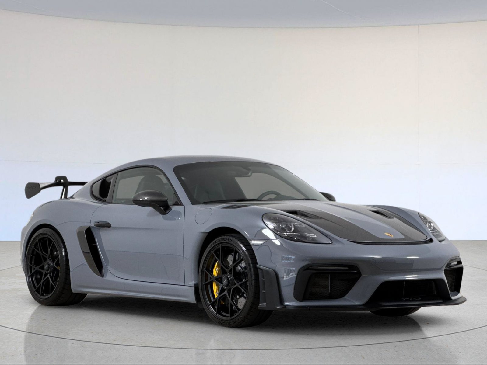 Certified 2025 Porsche 718 Cayman GT4 RS w/ Weissach Package RWD image 9
