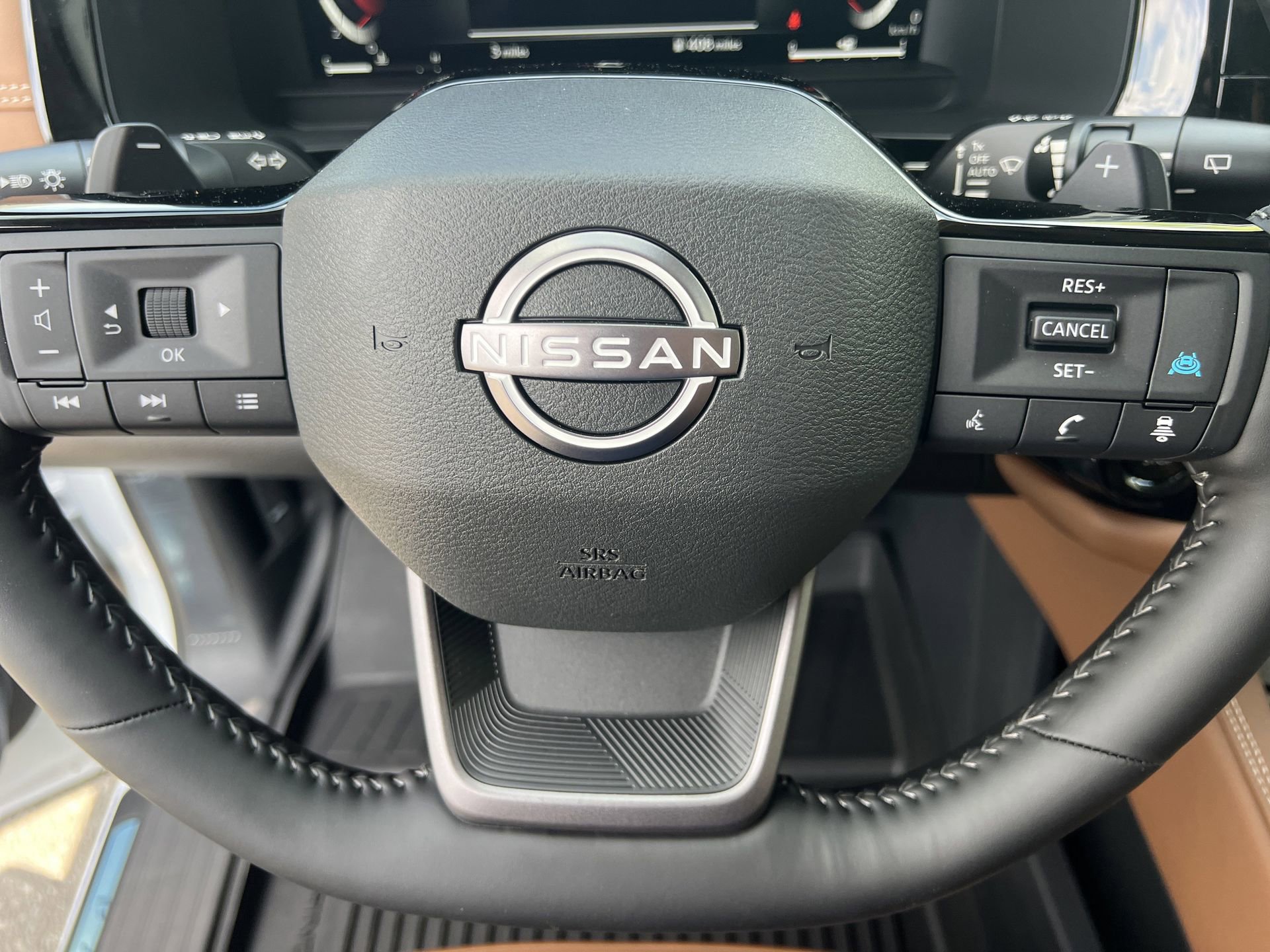 New 2026 Nissan Pathfinder Platinum image 9