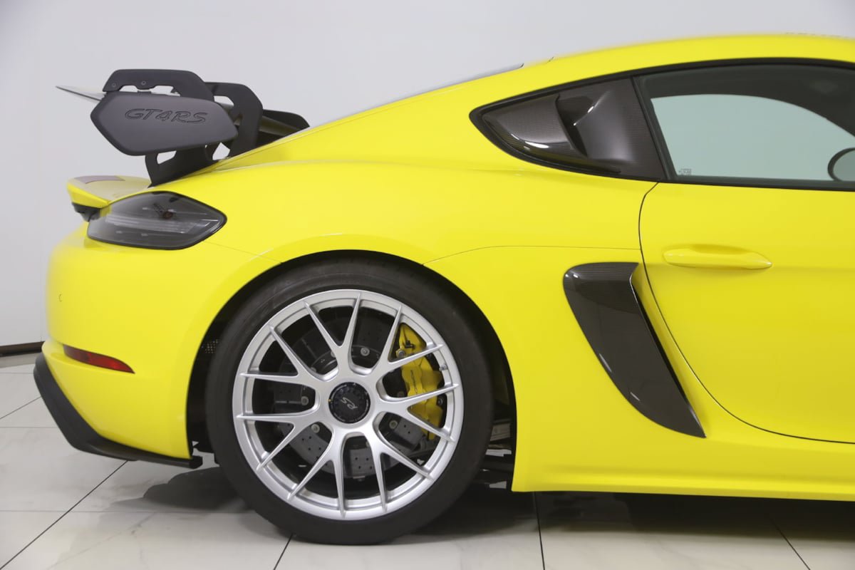 Used 2025 Porsche 718 Cayman GT4 RS w/ Weissach Package RWD image 65