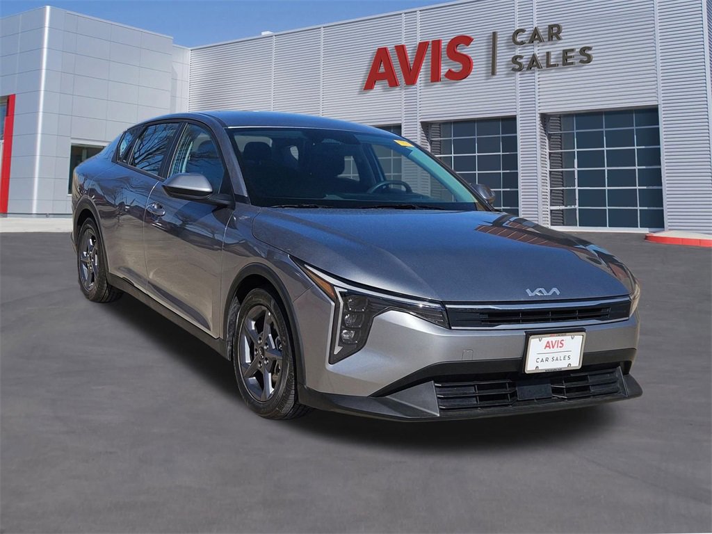Used 2025 Kia K4 LXS image 9
