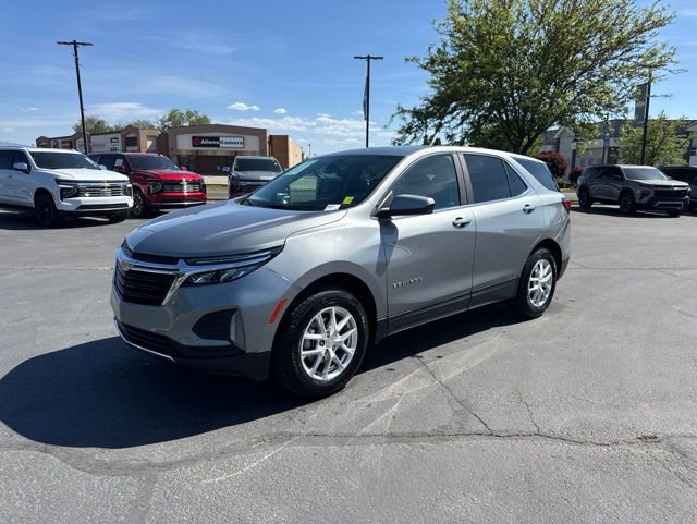 Used 2024 Chevrolet Equinox LT AWD/4WD image 3