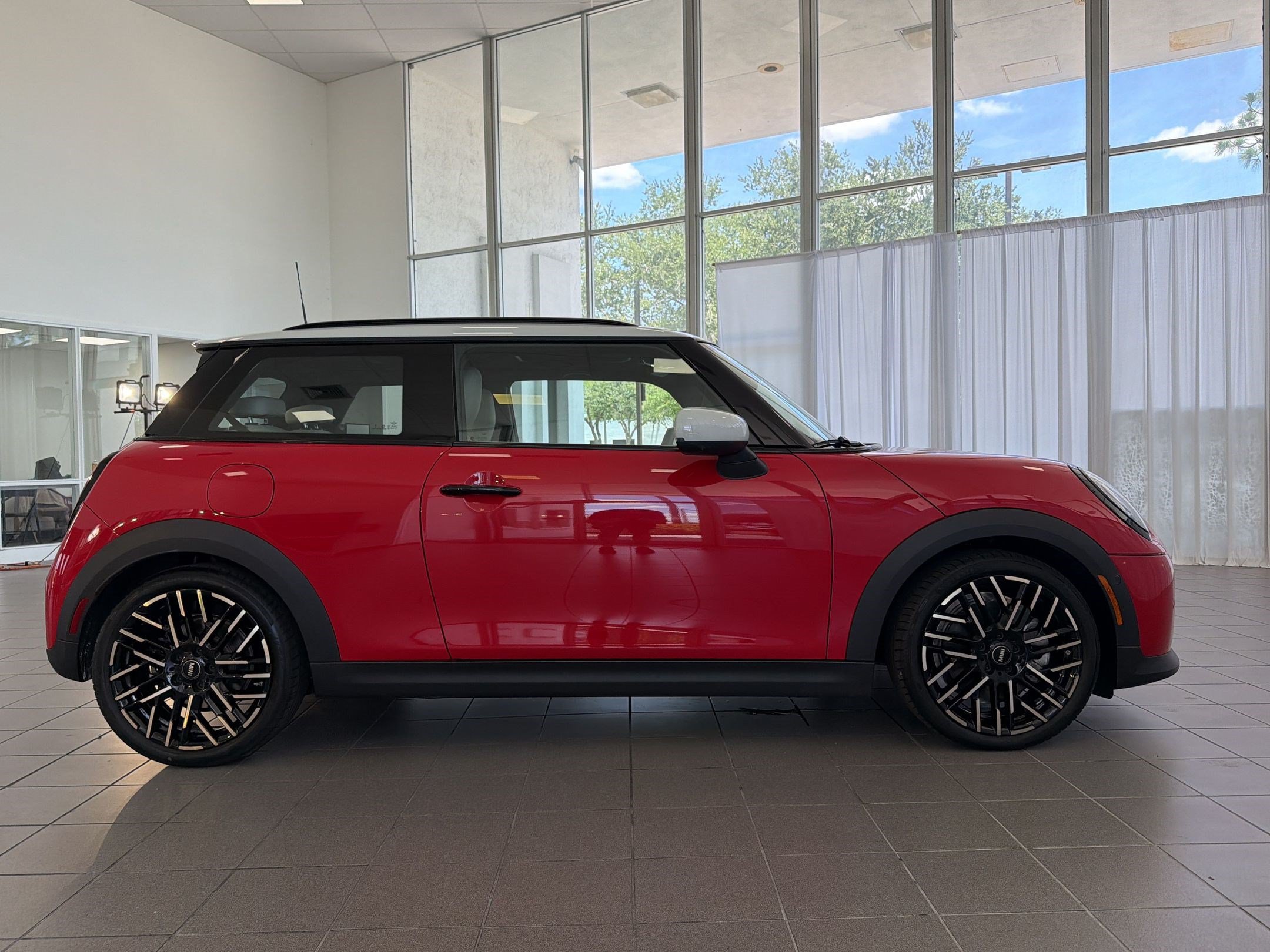 Certified 2025 MINI Cooper S FWD image 8