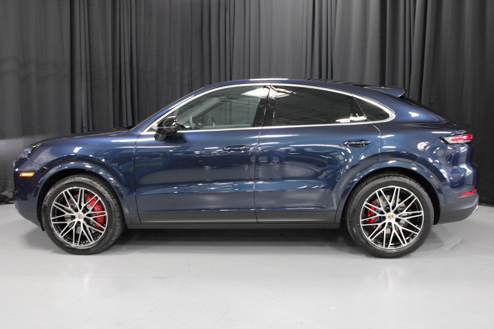 New 2026 Porsche Cayenne S image 2