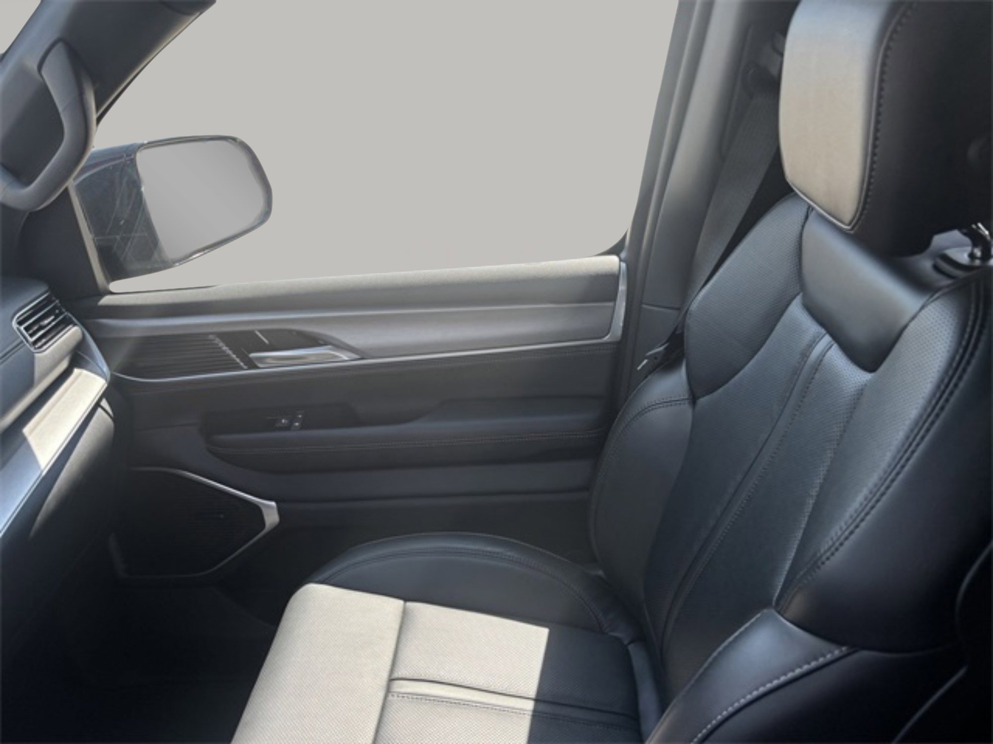 New 2025 Jeep Wagoneer L 4WD w/ Convenience Group I image 21