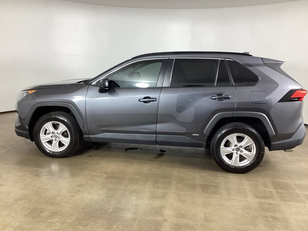 Used 2021 Toyota RAV4 LE AWD/4WD image 10