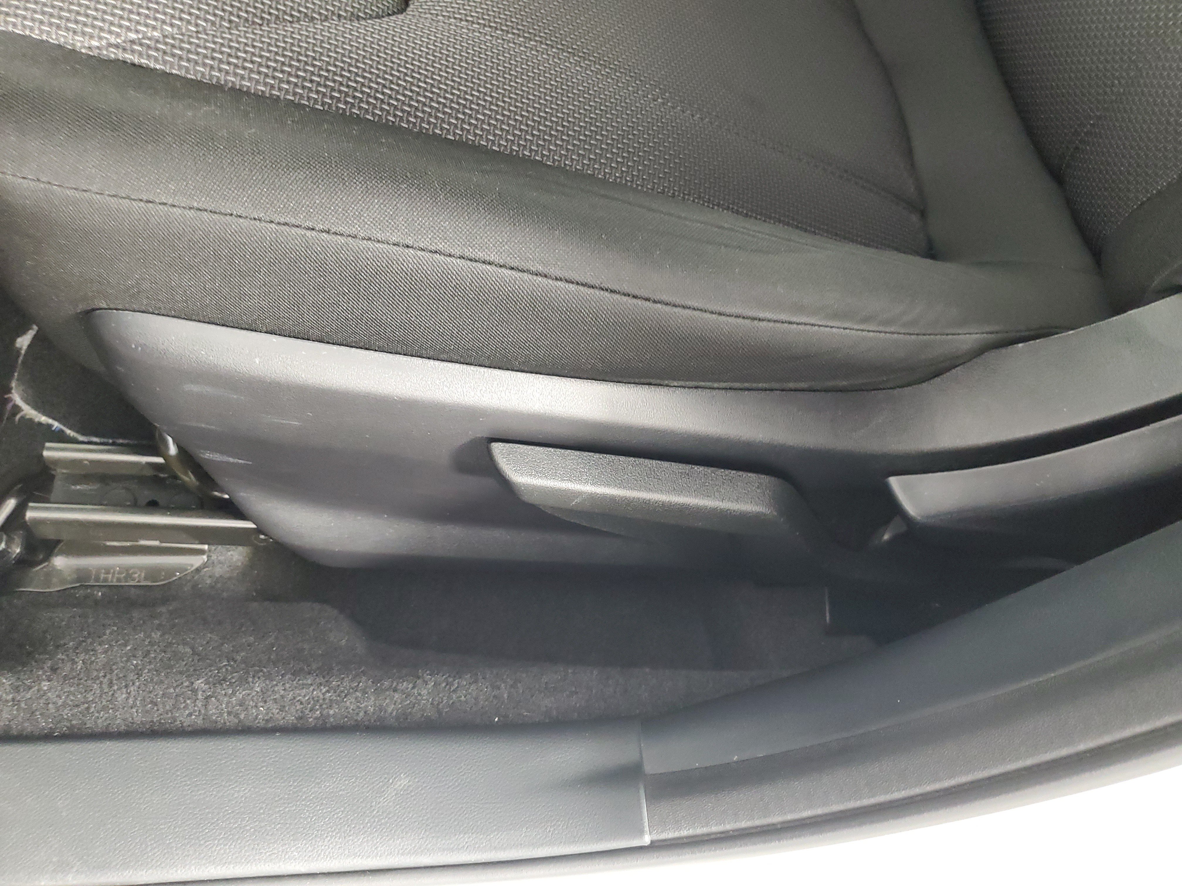Used 2017 Subaru Impreza 2.0i AWD/4WD image 30