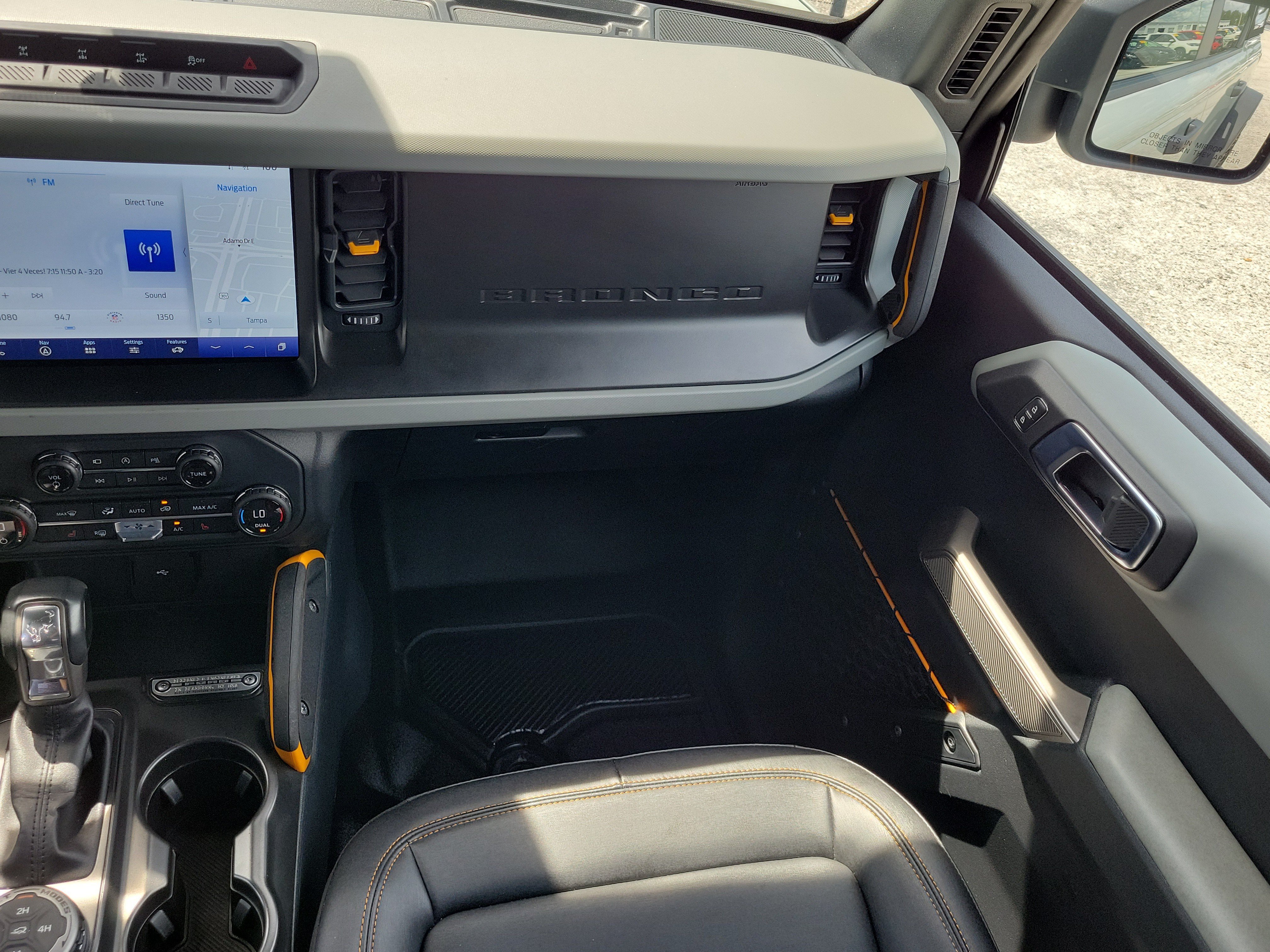 Used 2023 Ford Bronco Badlands w/ Sasquatch Package AWD/4WD image 16