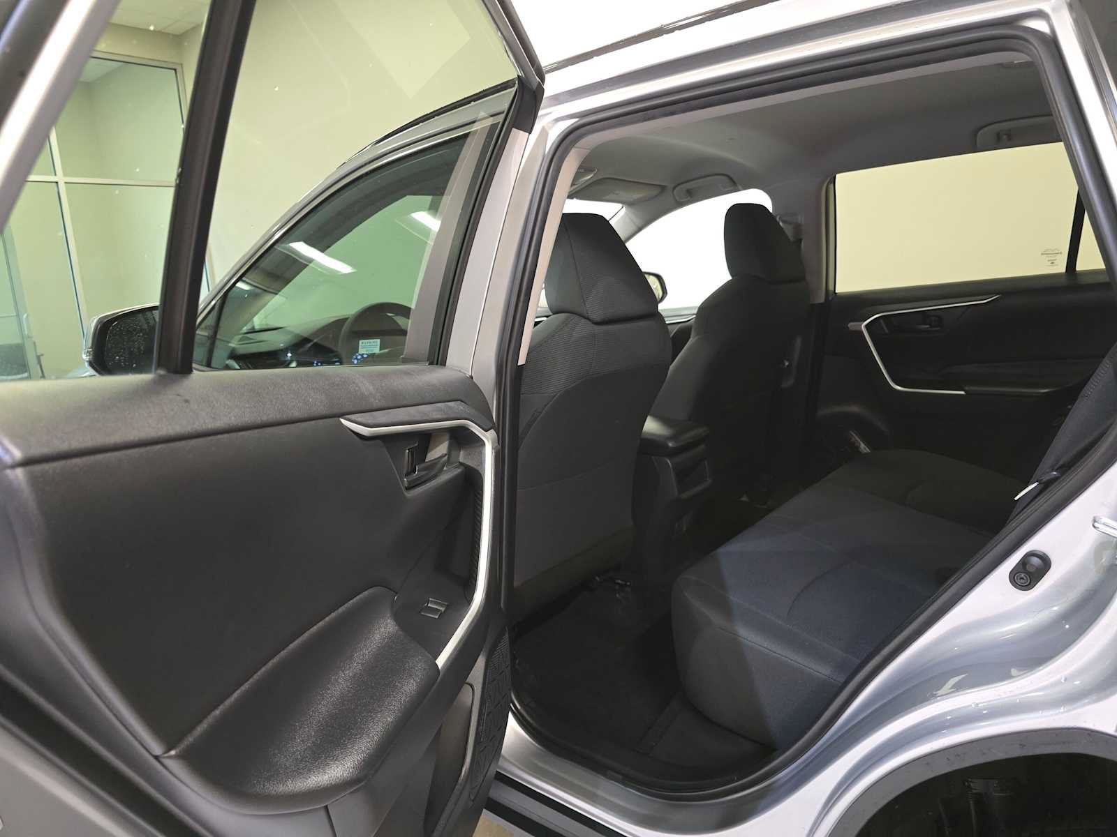 Used 2020 Toyota RAV4 LE w/ All Weather Liner Package FWD image 25