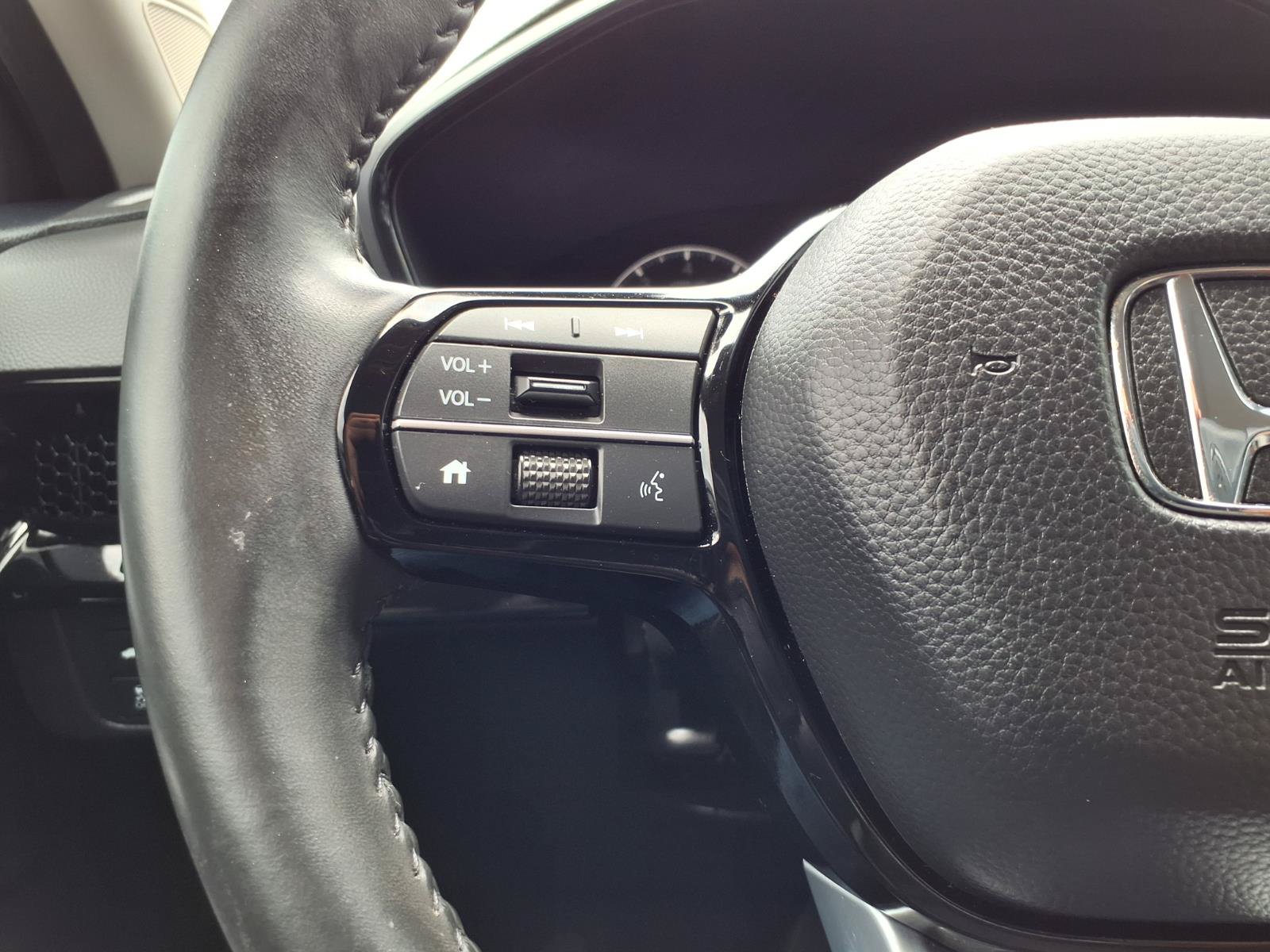 Used 2024 Honda CR-V EX-L image 19