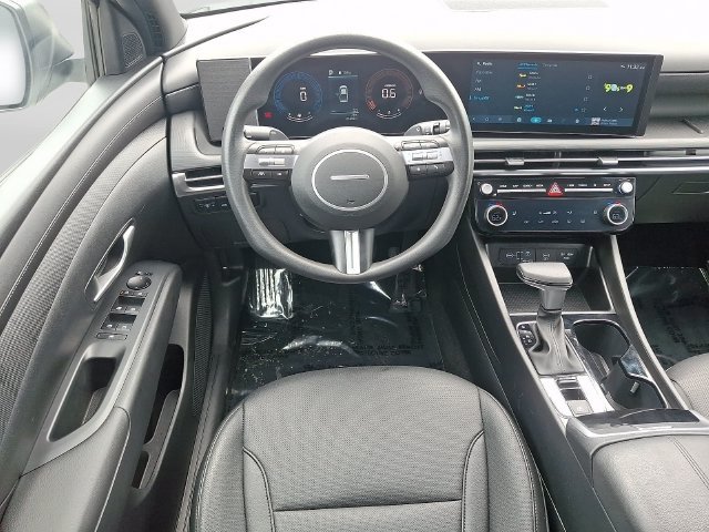 Used 2025 Hyundai Santa Cruz SEL FWD image 11