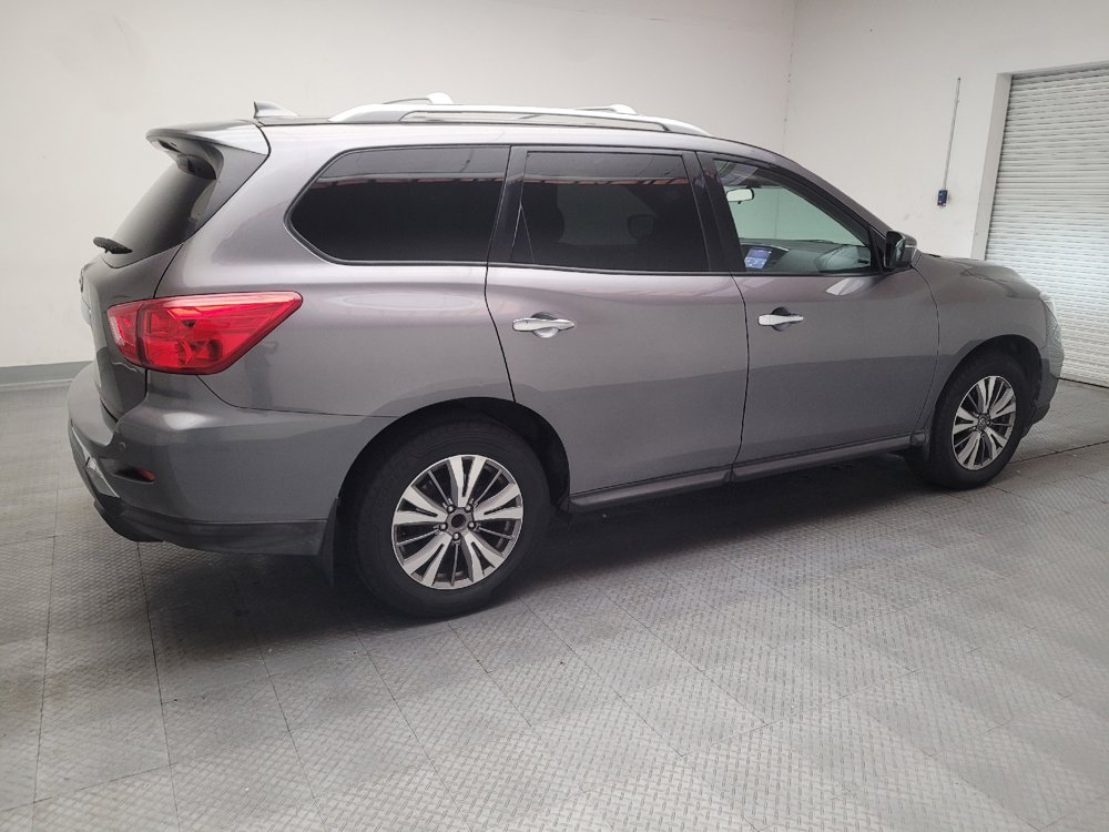 Used 2019 Nissan Pathfinder S FWD image 10