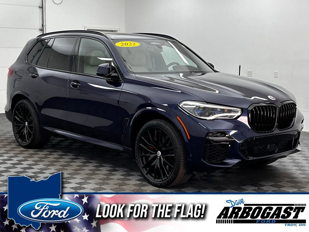 Used 2022 BMW X5 M50i w/ Executive Package image 1