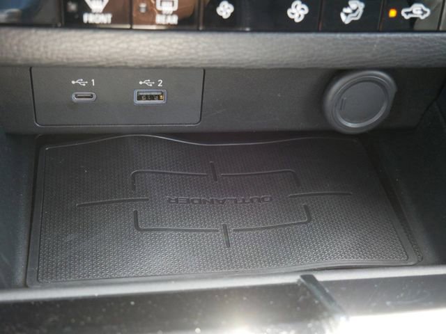 Used 2023 Mitsubishi Outlander SE AWD/4WD image 25