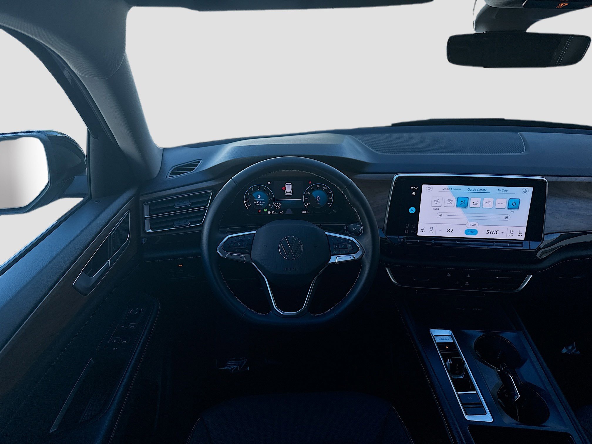 Certified 2025 Volkswagen Atlas SE image 20