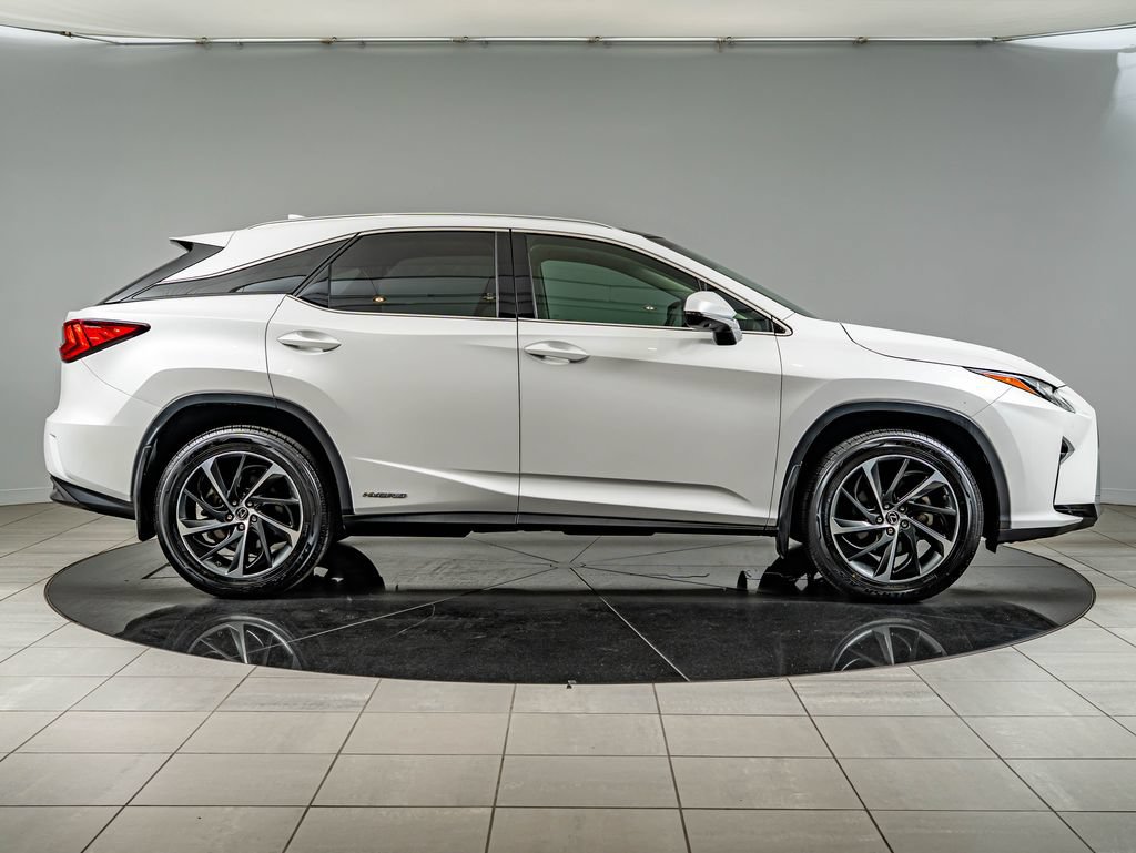 Used 2018 Lexus RX 450h AWD w/ Luxury Package image 4