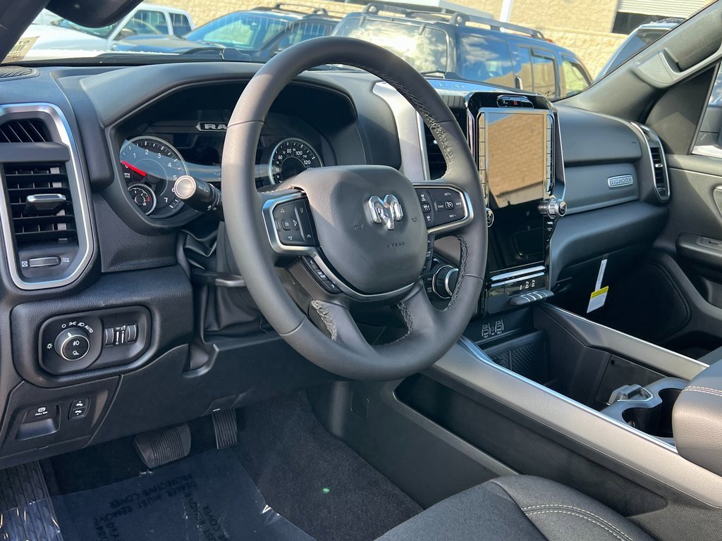 New 2026 RAM 1500 4x4 Crew Cab image 19