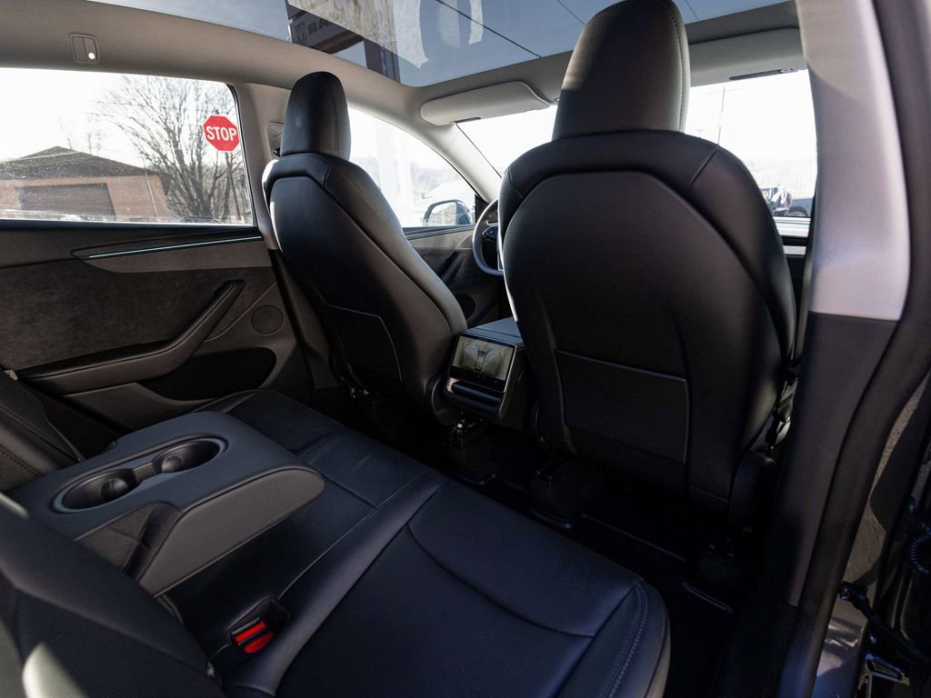 Used 2026 Tesla Model Y Long Range image 29
