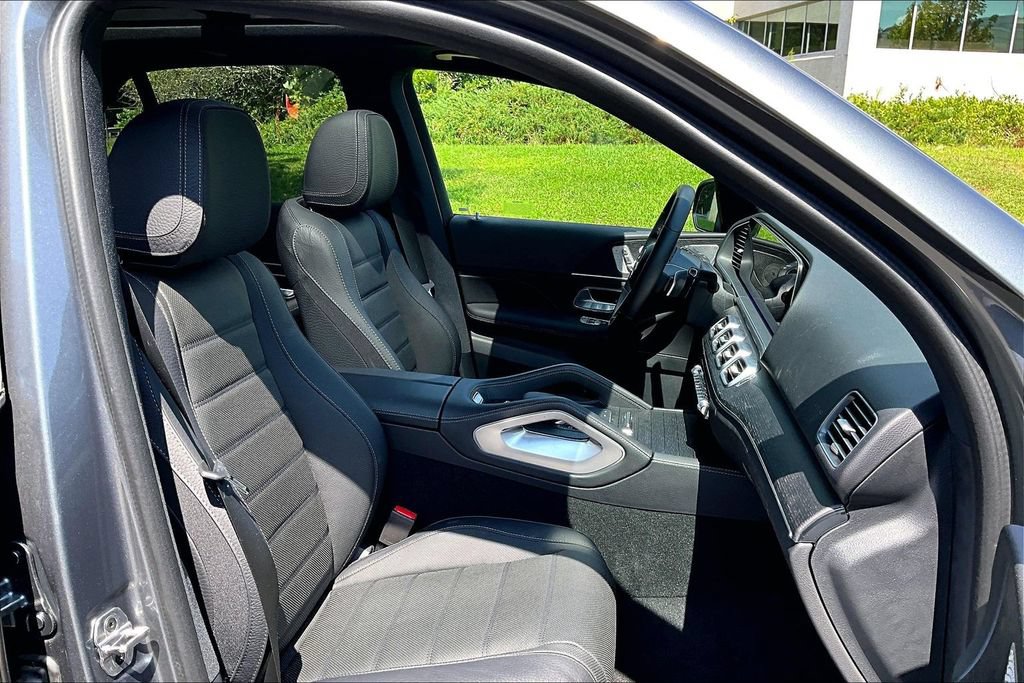 Used 2025 Mercedes-Benz GLE 580 4MATIC image 7